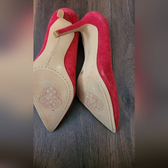 Vince Camuto Red Suede Heel - Picture 2 of 4
